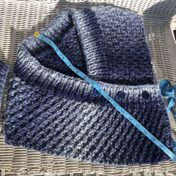 Ombre blue scarf and hat set.  Warm, Cozy, Unique - Picture 7 of 9